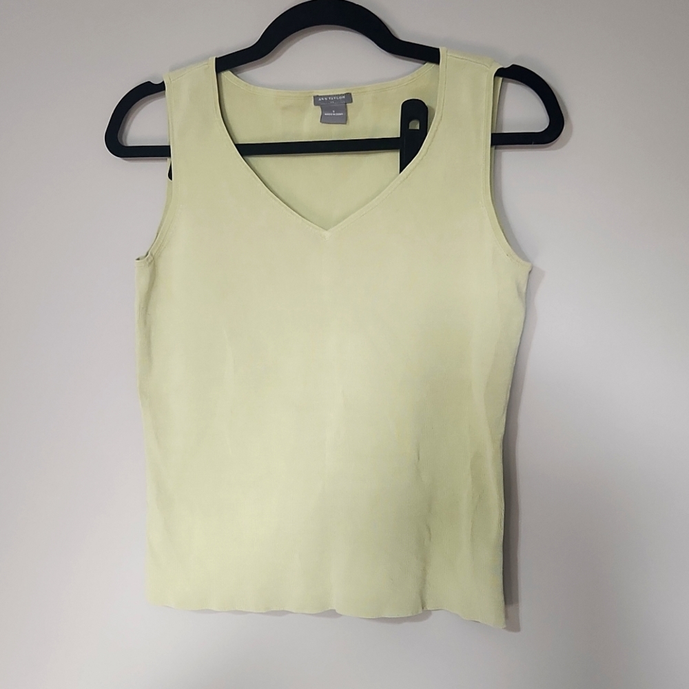 Ann Taylor Pale Green Silk blend shirt size small